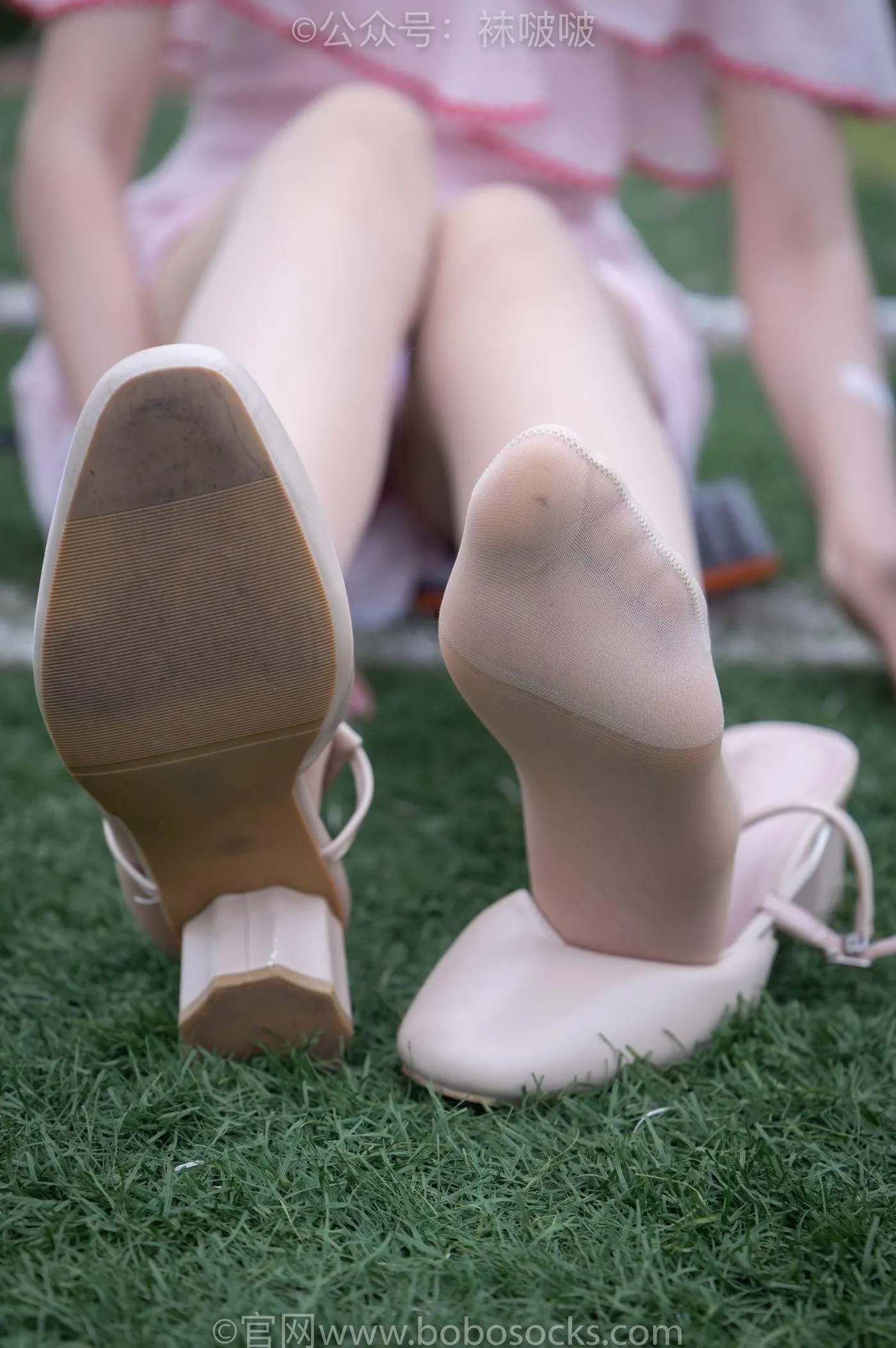 [BoBoSocks袜啵啵]NO.057 小甜豆-高跟鞋、肉丝 [135P]插图9